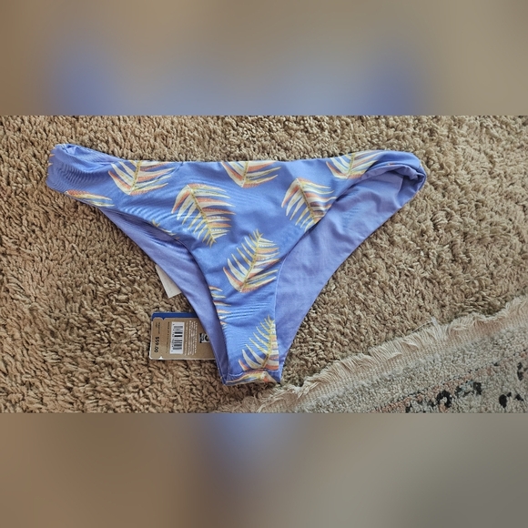 PATAGONIA Women's Sunamee Bikini Bottoms Palm Purple. Reversable. Size M NWT - Picture 8 of 9